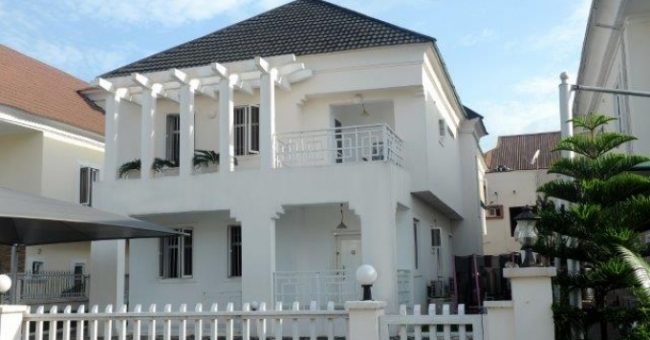 4 Bedroom Detach Duplex with BQ